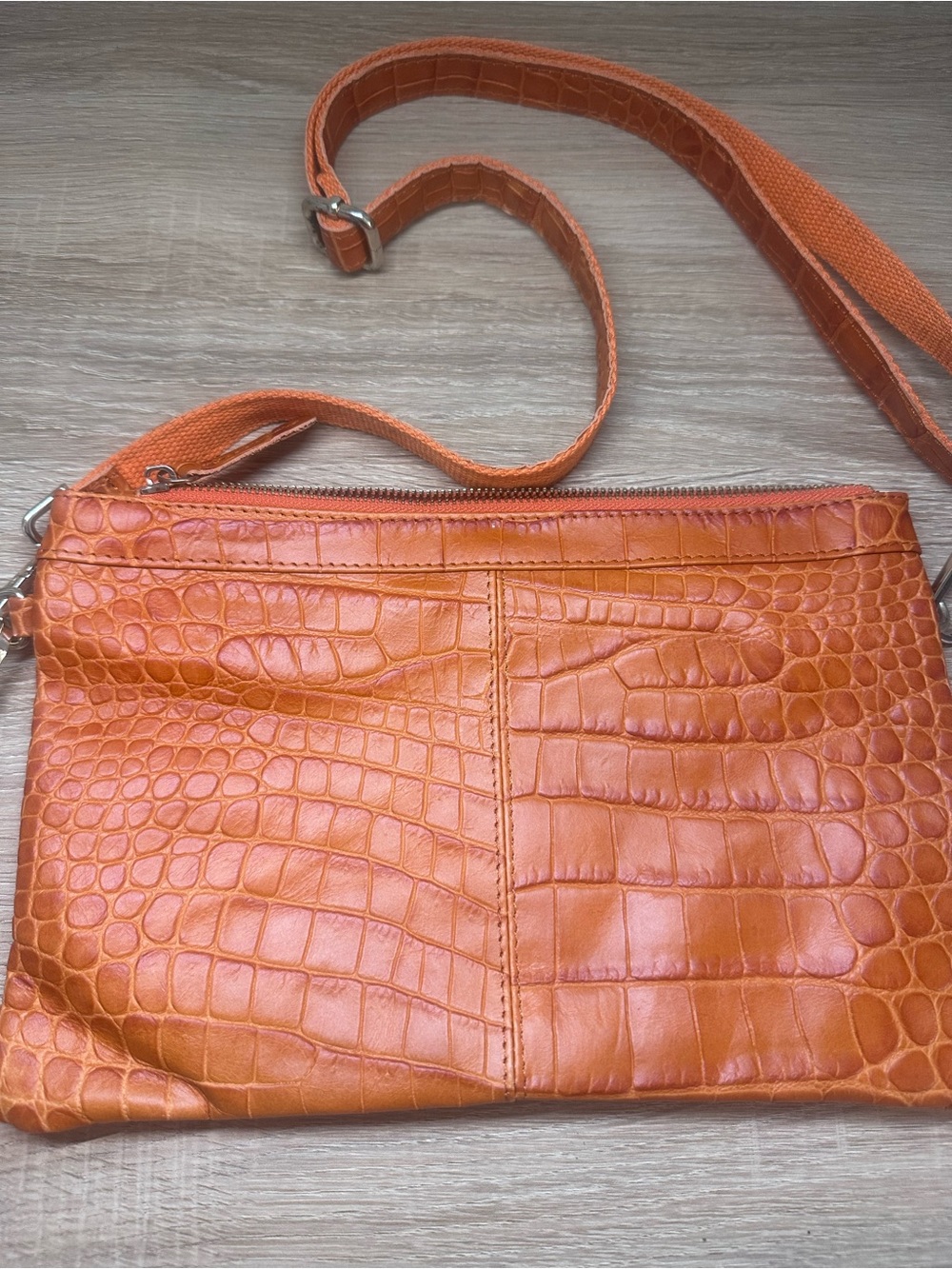 Vintage Cognac Genuine Leather Croc Embossed Crossbody Clutch Bag
